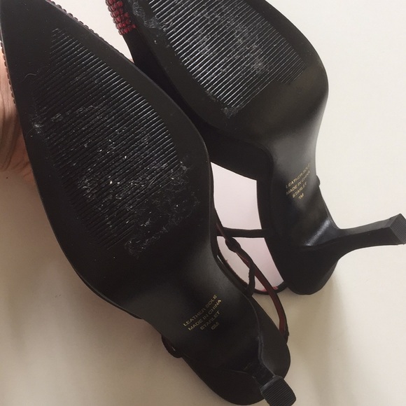 LORD & TAYLOR black heels - Picture 6 of 6